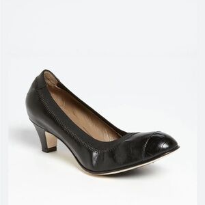 Anyi Lu Payge Black Leather Pumps with a croco embossed cap toe and Elatic trim